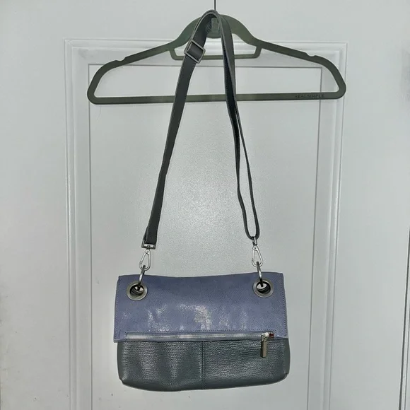 EUC Hammit VIP Meduim Montana reversible crossbody in Stingray Blue/Steel Grey